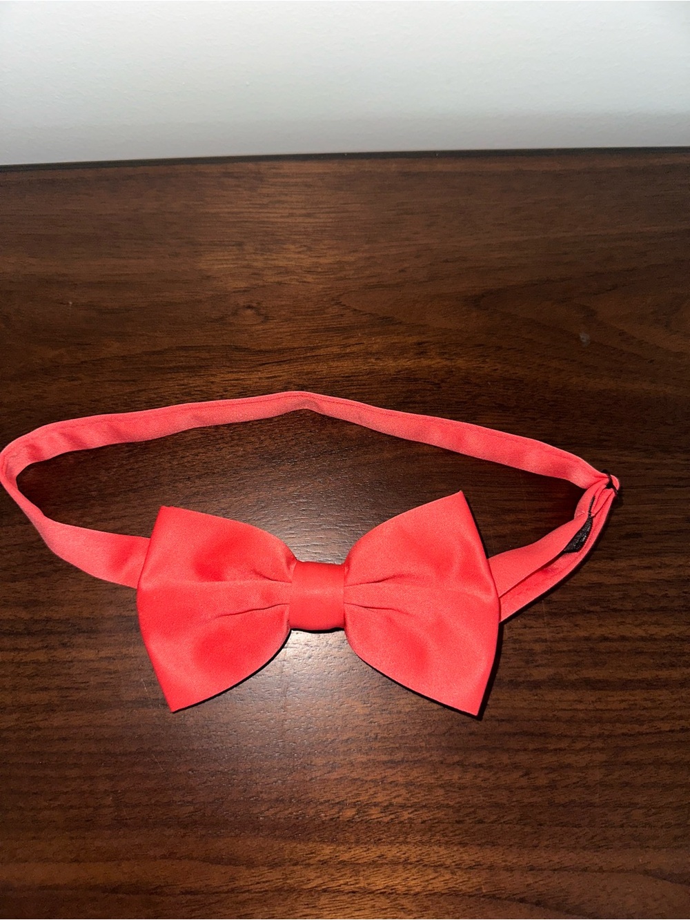 Men’s coral hook on bow tie - Unbranded